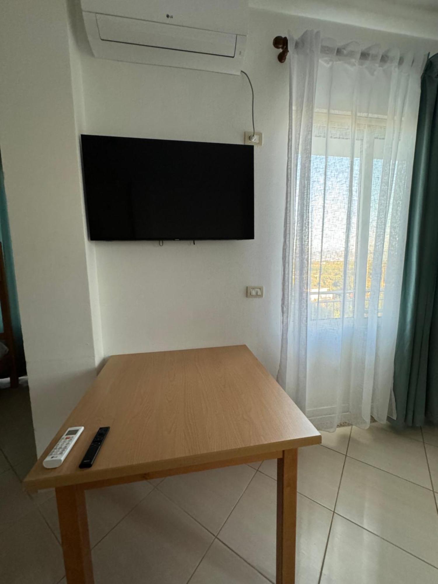 Kunevain Guest House Lezha Kültér fotó