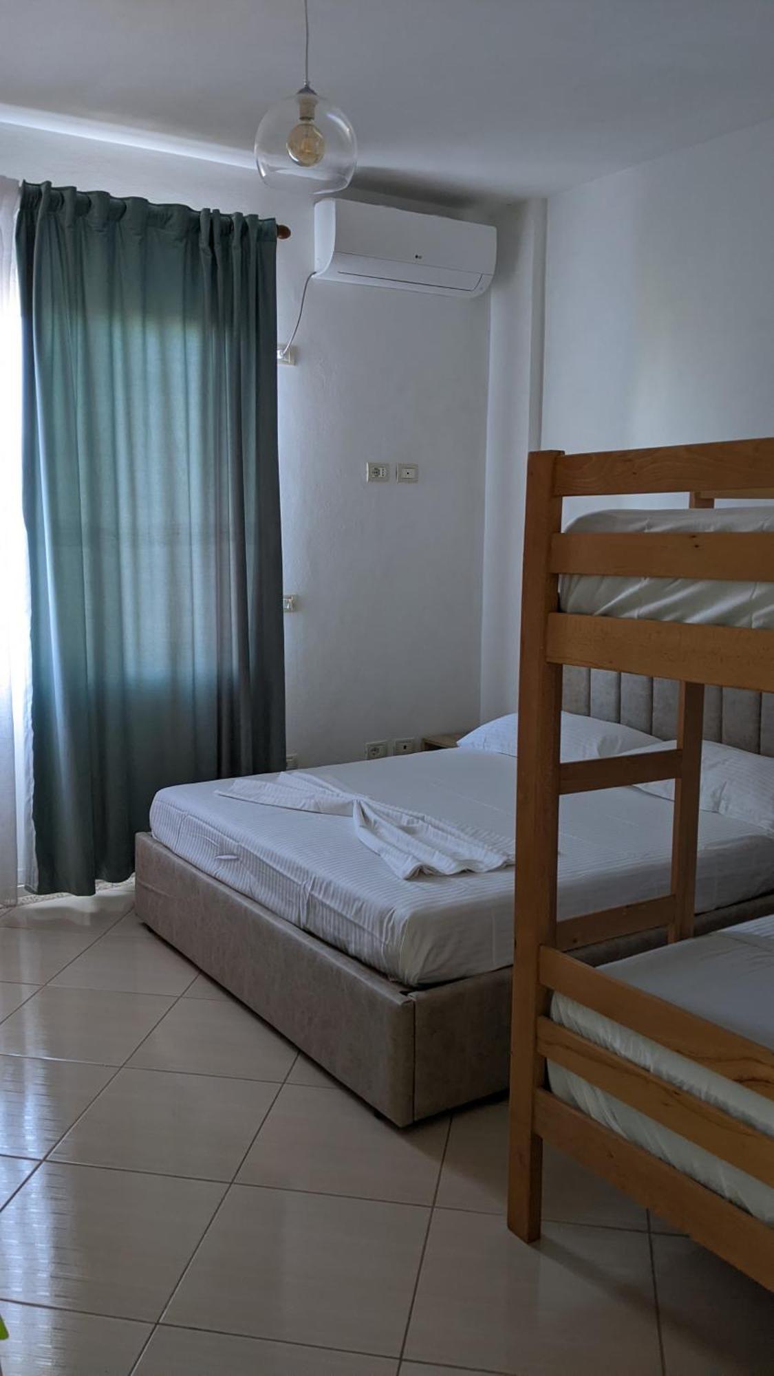 Kunevain Guest House Lezha Kültér fotó