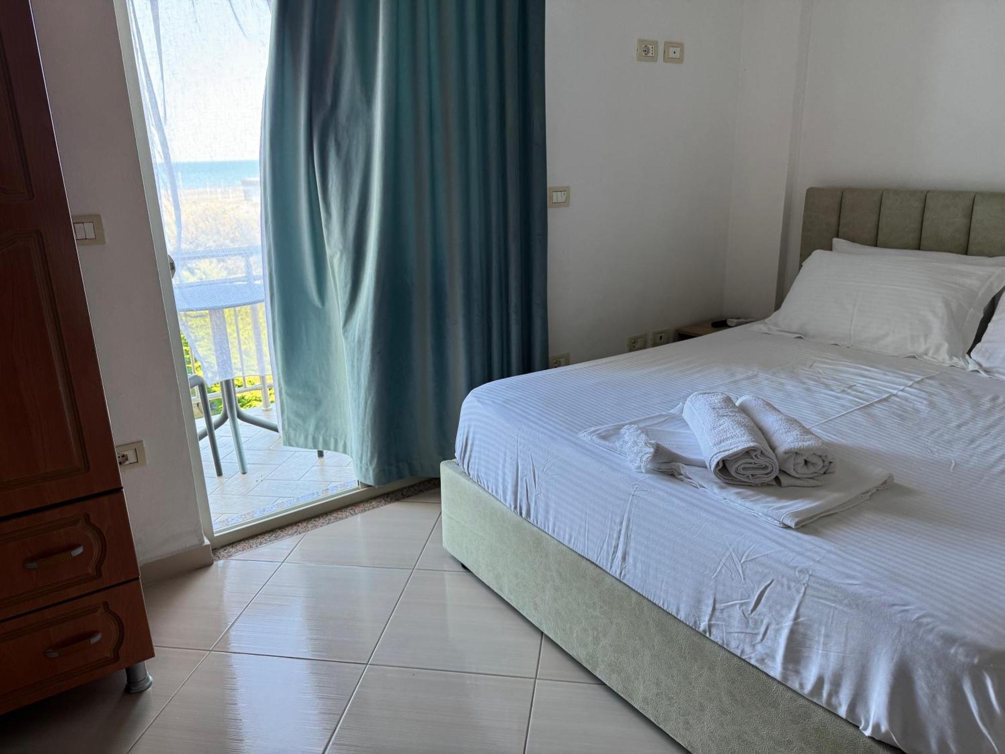 Kunevain Guest House Lezha Kültér fotó